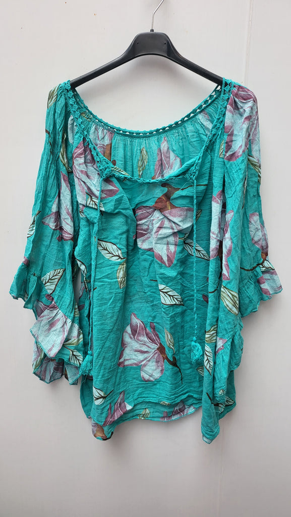 PATTERNED GYPSY TOP