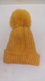 POM POM FLUFFY CABLE HAT AW23-RMD-51