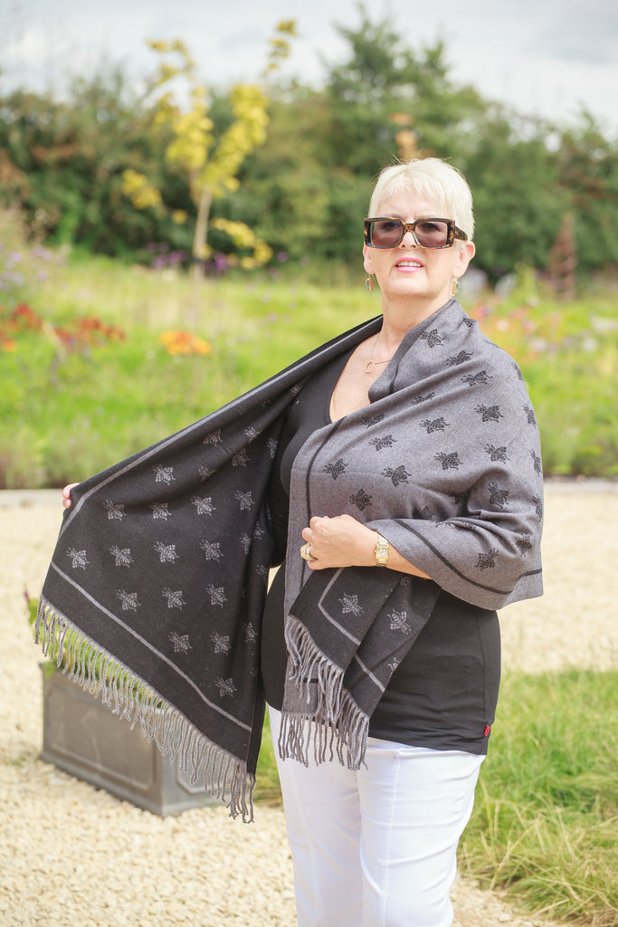 Scarves HONEY - BEE DESIGN SCARF RMD202106-11 9 COLS - Vera Tucci OriginalsAccessories 7 BLACK/GREY